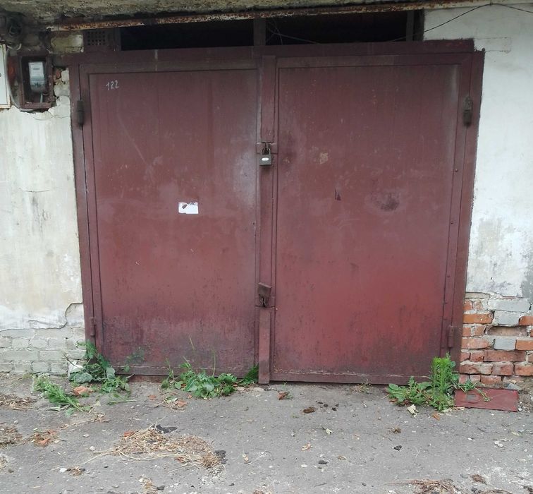 Продається гараж по вул. Єрошенка, 19