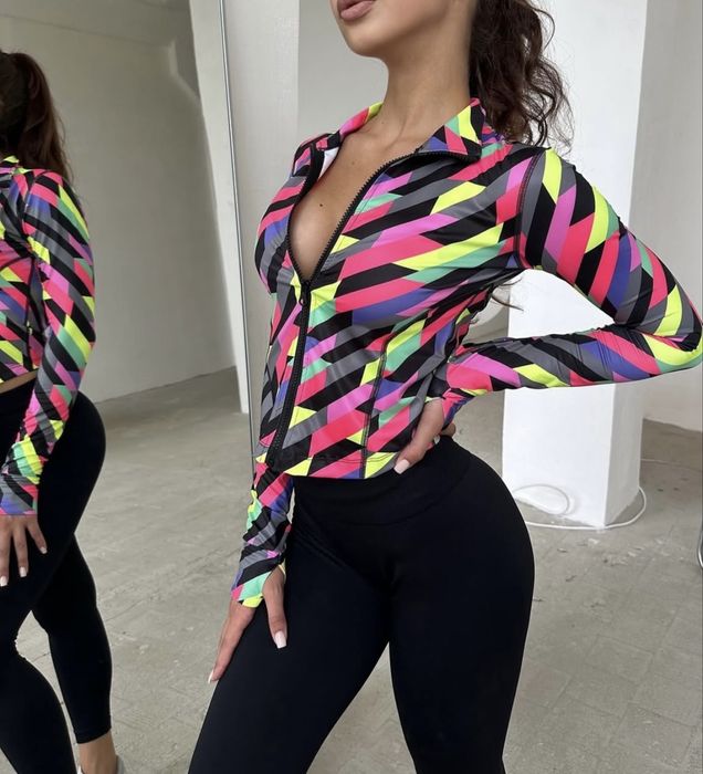 Топ на замку/спортивна кофта на замку/лонг/рашгард/жіночий топ