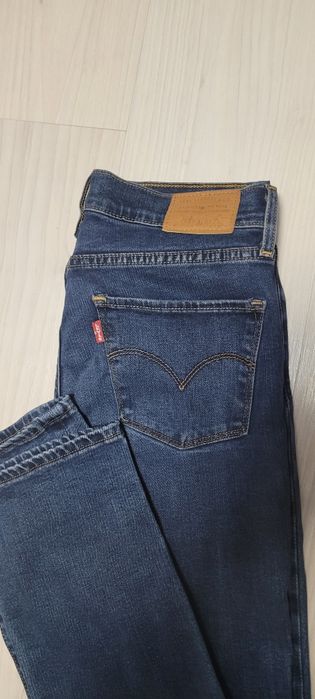 Spodnie Levi's  724 roz28