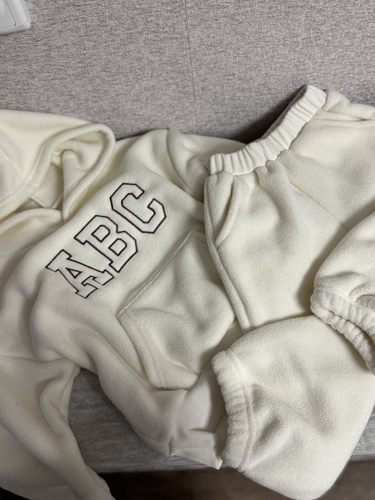 Новий дитячий флісовий комплект,теплий костюм 100р