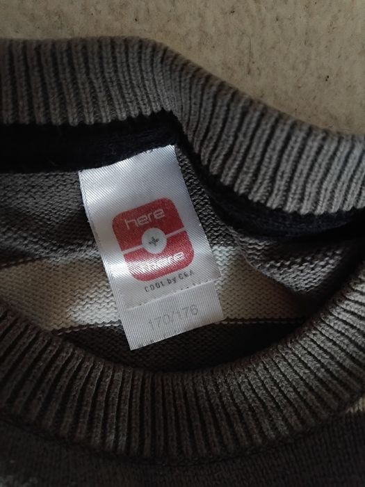 Зимовий светер Here