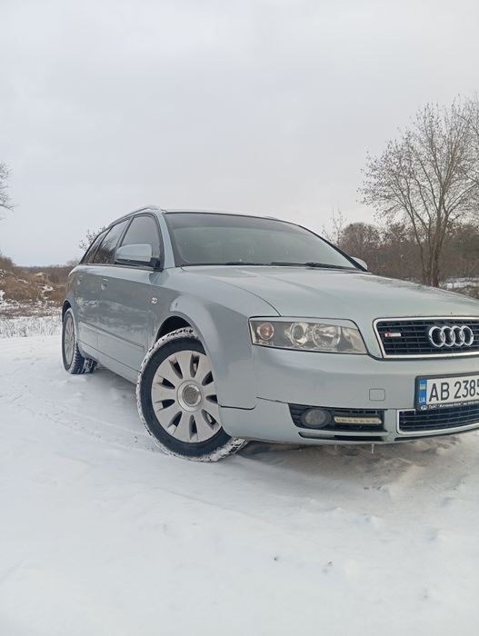 Продам ауді а 4 в доброму стані 1.8 турбо