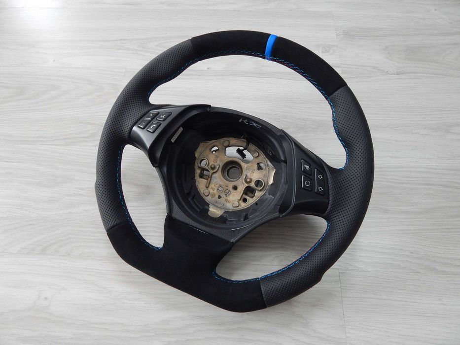 BMW E84 E90 E91- kierownica nowa skóra alcantara 3-375-E90-1