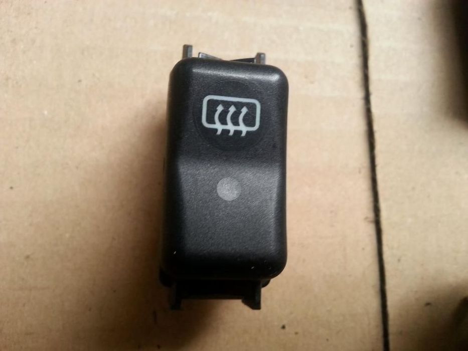 przełącznik ogrzewania szyby mercedes w124 r129