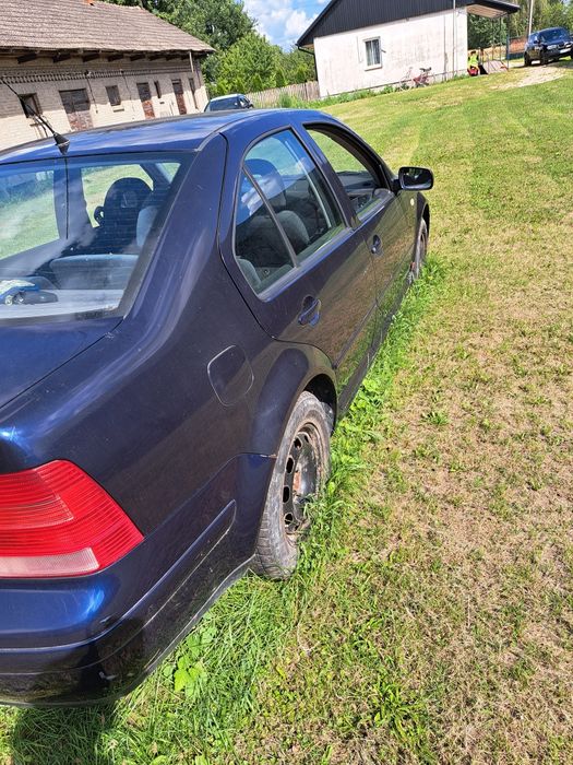 Vw Bora 1.9 tdi Czesci mechaniczne I blacharskie.