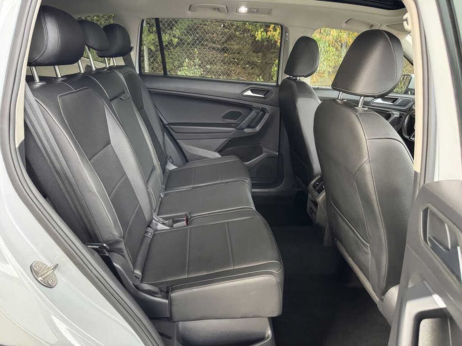 Volkswagen Tiguan SEL 4Motion      2019