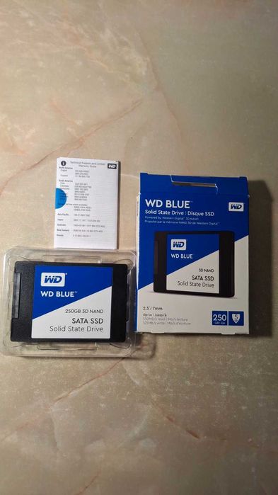 SSD диск Western Digital Blue 250 GB (WDS250G2B0A)
