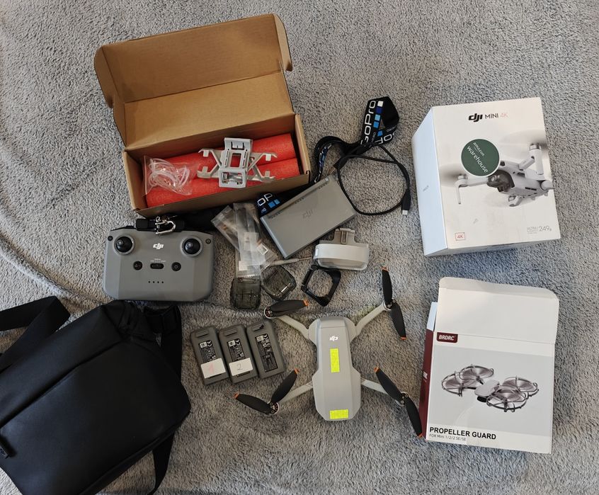 Dron DJI Mini 4K Fly More Combo Full Zestaw dużo akcesoriów