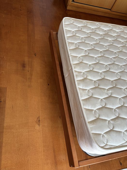 Vendo estrutura de cama + estrado