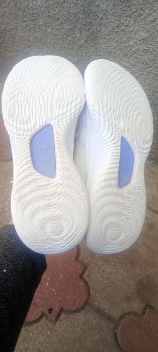 Кросівки Under Armour 42,5 розмір