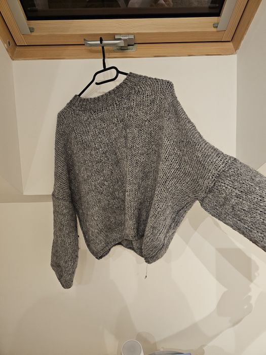 Sweterek oversize, rozmiar S, odcienie szarości