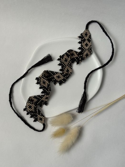 Чокер з бісеру.