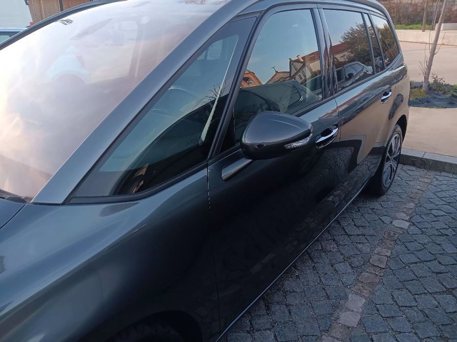 Citroën C4 Grand Picasso 1.6 hdi 115cv — photo 2