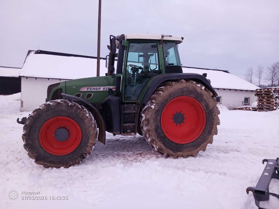 ciągnik rolniczy fendt 820 vario tms