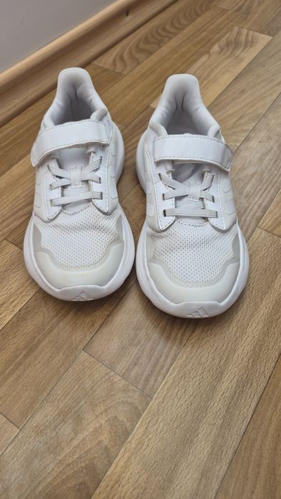 Кросівки Adidas 32 розмір