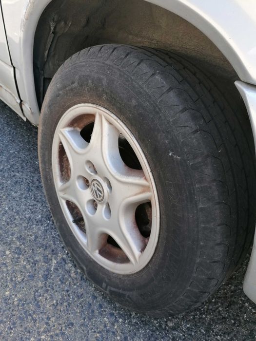 T4 2.5 TDI 5 cilindros   C a r a v e l l e 250.000km