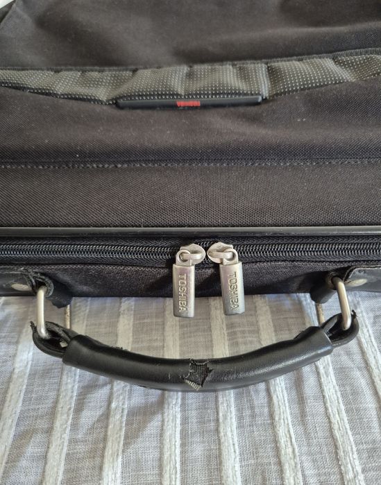 Mala de Portátil Toshiba 16" - Value Edition
