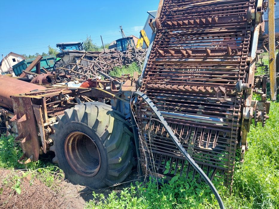 Буряковий комбайн ркс 6