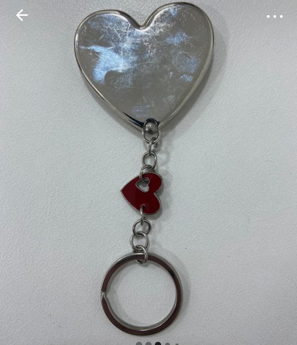 Porta chave em forma de coração e com suporte de fotos