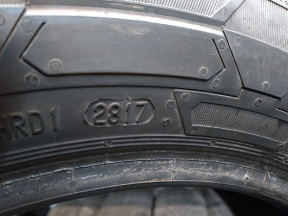 Пара зимових шин Continental VanContact Winter 195/60 R16C 2017 рік