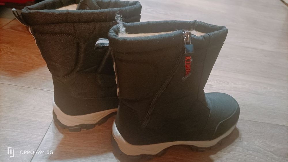 Продам абсолютно новые ботинки