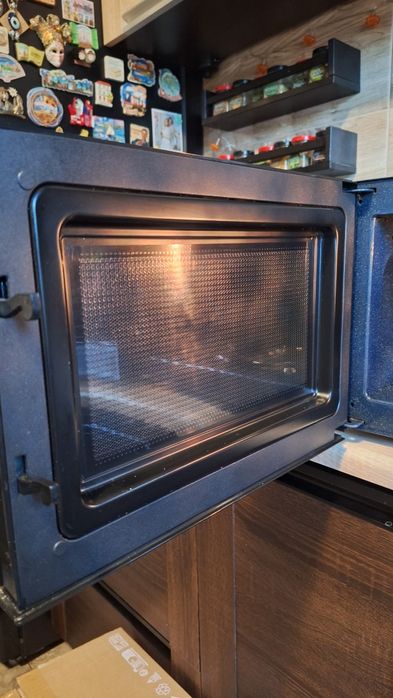 Kuchenka mikrofalowa  SAMSUNG