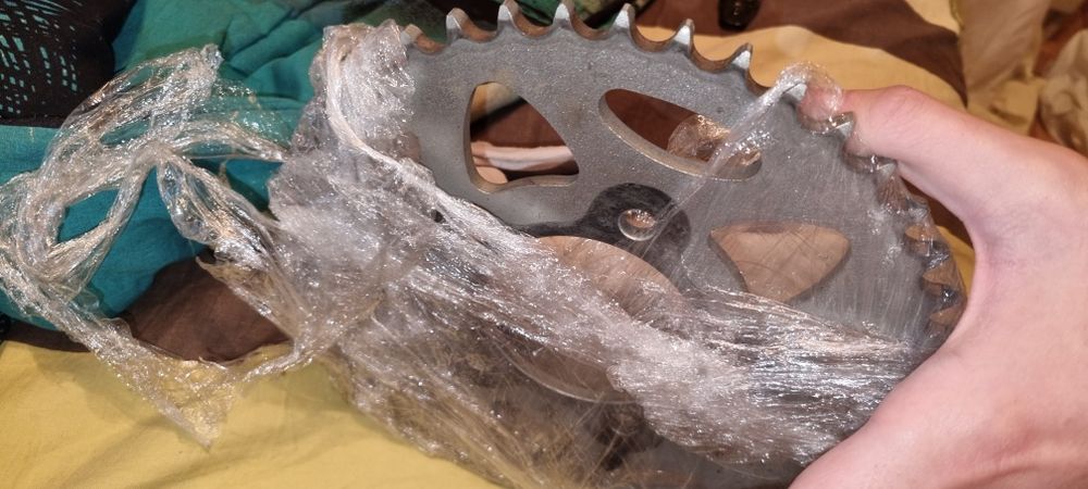 Звезда перед/зад Benelli TNT 300/302S (без износа)