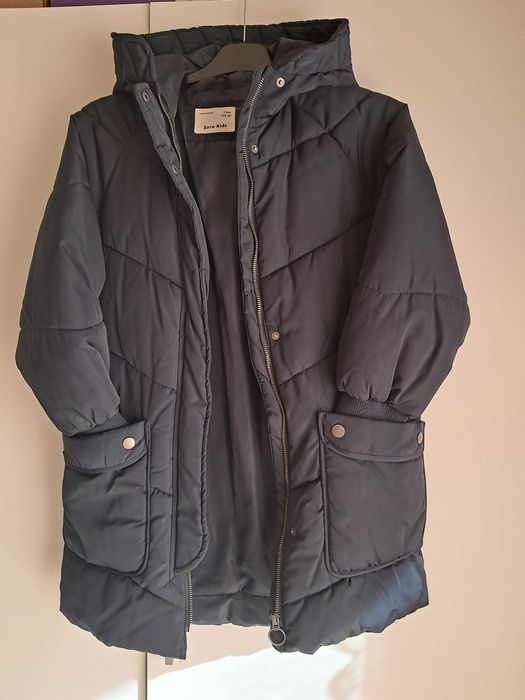 Blusão Acolchoado Azul-Marinho com Capuz – Como Novo!