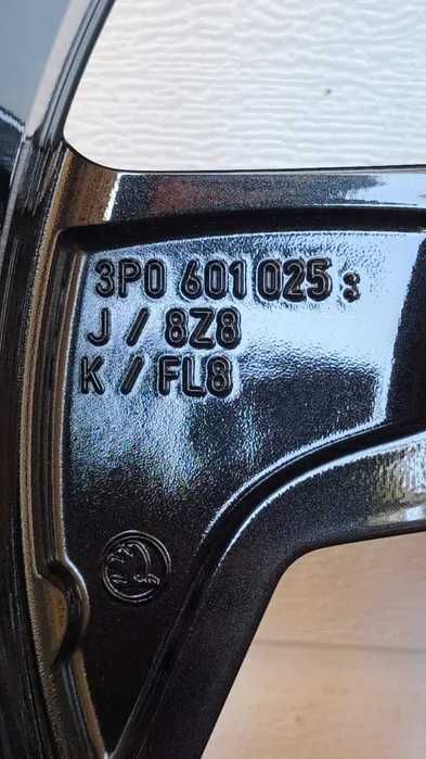 Felgi aluminiowe Skoda Superb IV III Cupra Vw 18" 5x112 NOWE (OL698F)