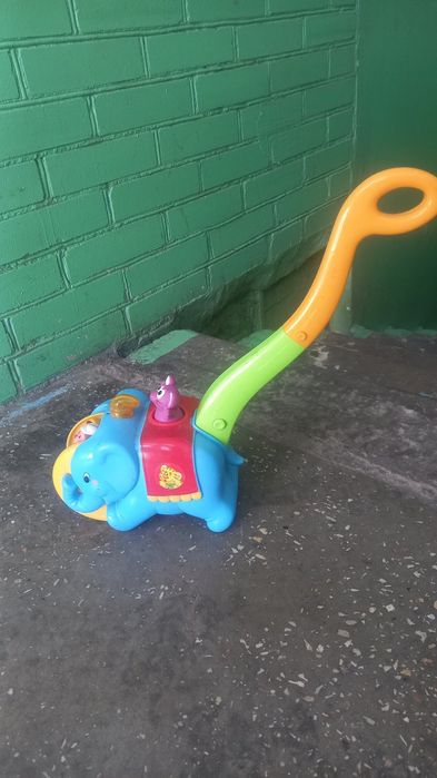 Музыкальная     игрушка