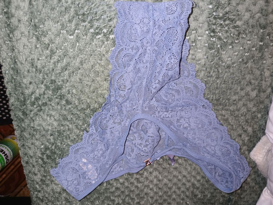 Dwie pary majtek plus szlafrok