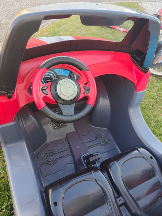 Jipe a bateria - Feber - Challenger 12V com 2 lugares