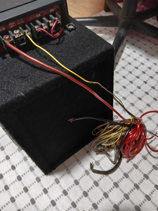 Subwoofer pioneer + Amplificador