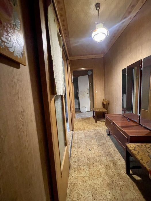 Продажа 3 ком. 1 мкрн. Левый берег