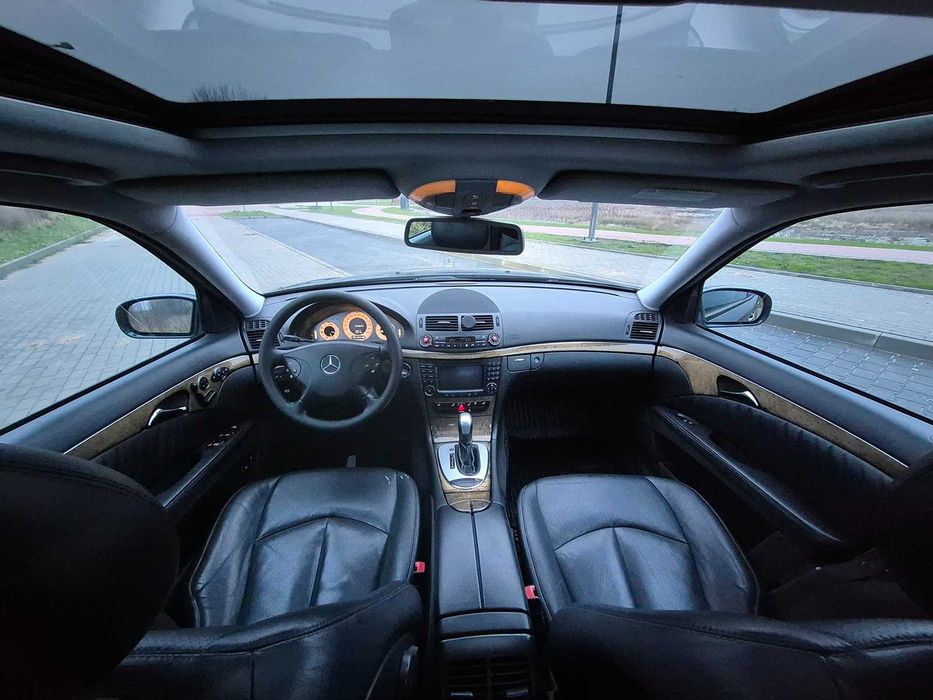 Mercedes-Benz W211 E240 Avantgarde 2.6 benz/gaz LPG zadbany