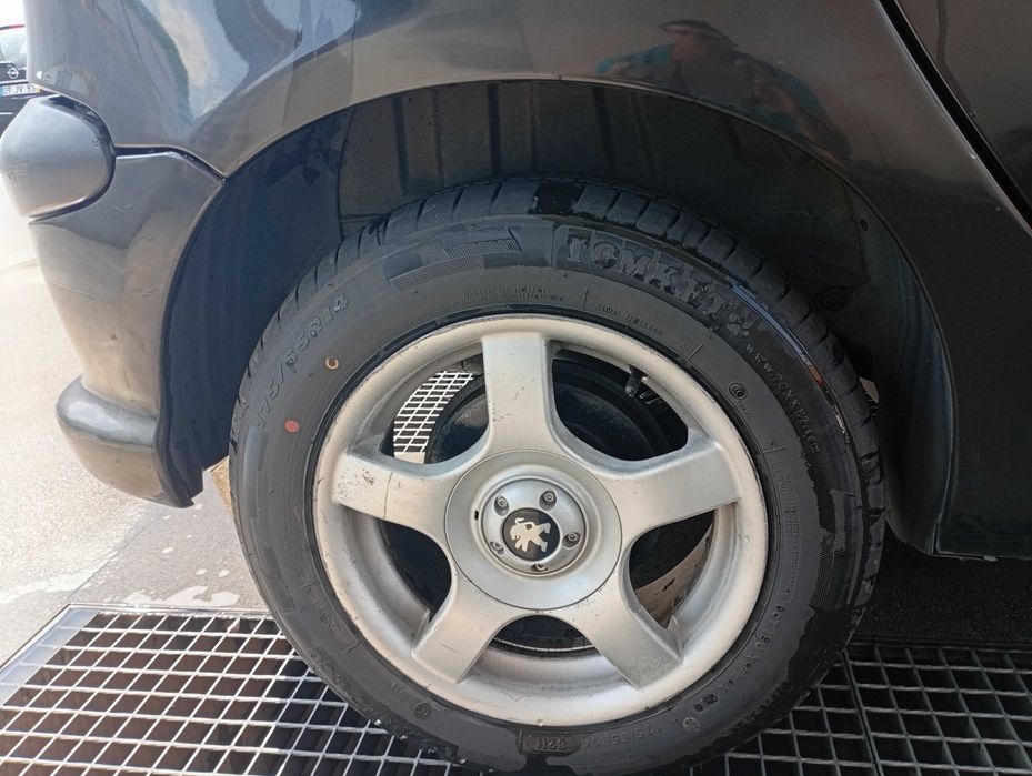 Peugeot 206-2004