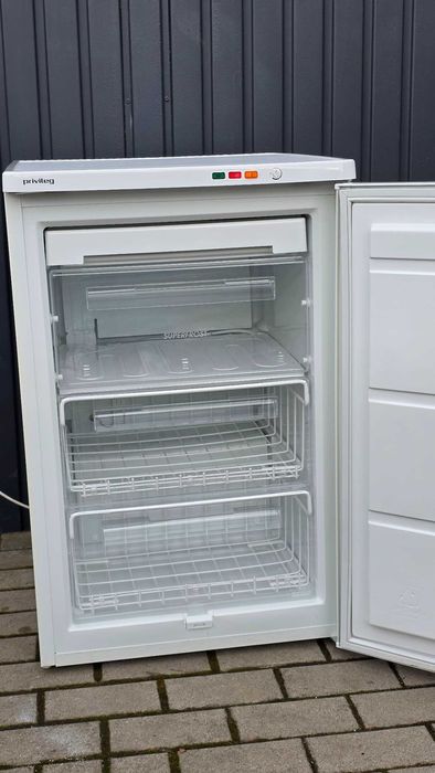 Wolnostojąca zamrażarka Privileg (Electrolux) 100l, 3+1, superfrost
