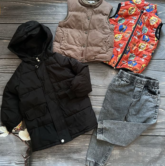 Набір весняних речей ( куртка, костюм, джинси, реглани, желетки)