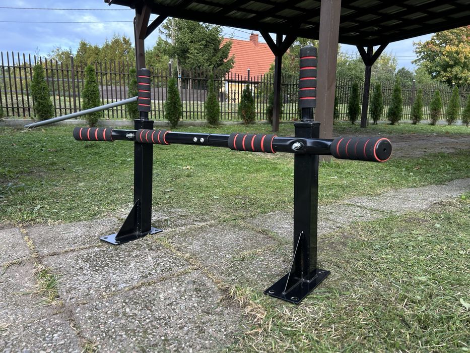 Drążek do podciągania ścienny