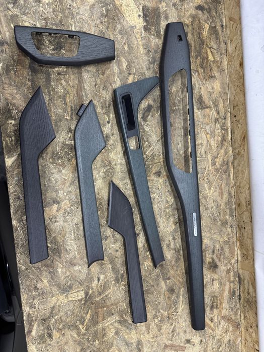 ПОШТУЧНО Декор салона дерево матове шпон Audi A4 B9