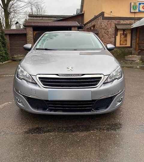 Оренда авто 2017 року, розхід 4-5 літрів дизеля