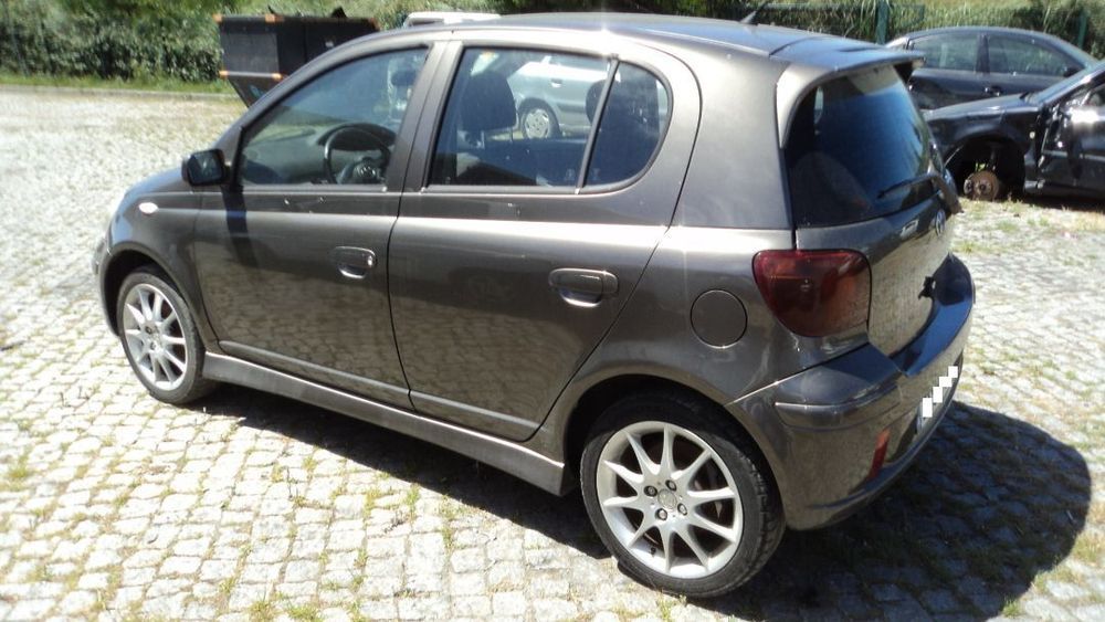 Toyota Yaris 1.4D-4D 5P 2005 - Para Peças
