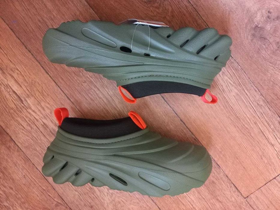 Черевики напівчоботи Crocs M6W8
