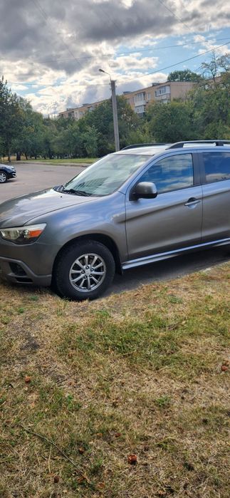 автомобиль mitsubishi outlander sport