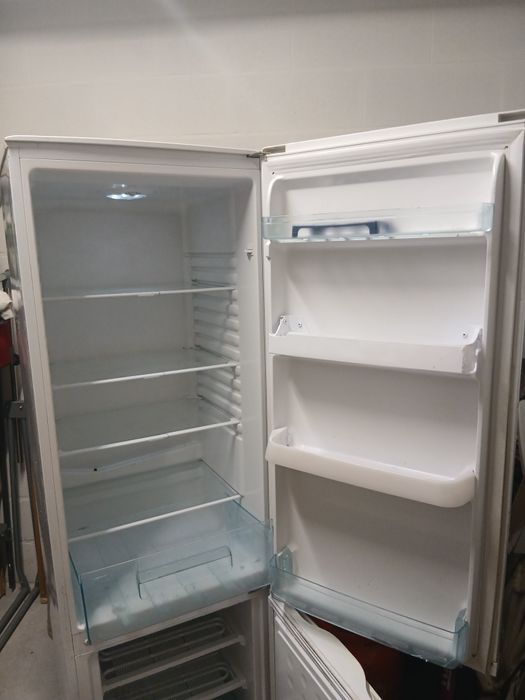 Frigorífico combinado Jocel