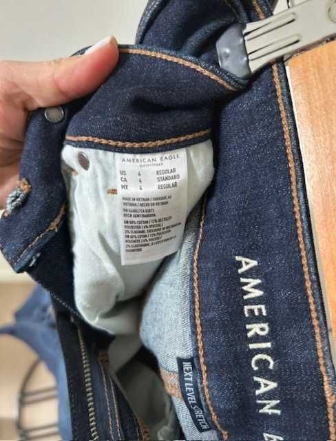 Джинси American Eagle Kick Boot, Mid Rise, Stretch, нові, US 4