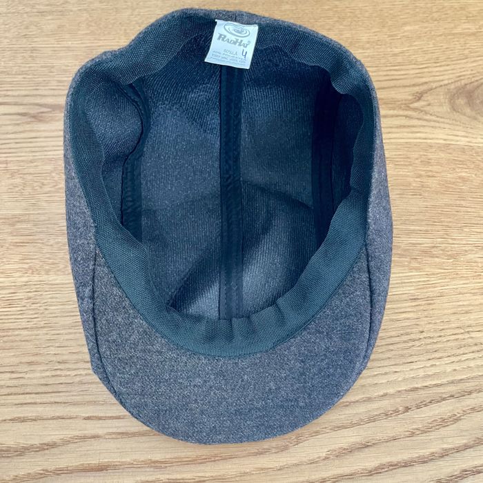 Boina / Boné Clássico em Lã RadHAT (54 cm) – Como Novo Colares • OLX.pt