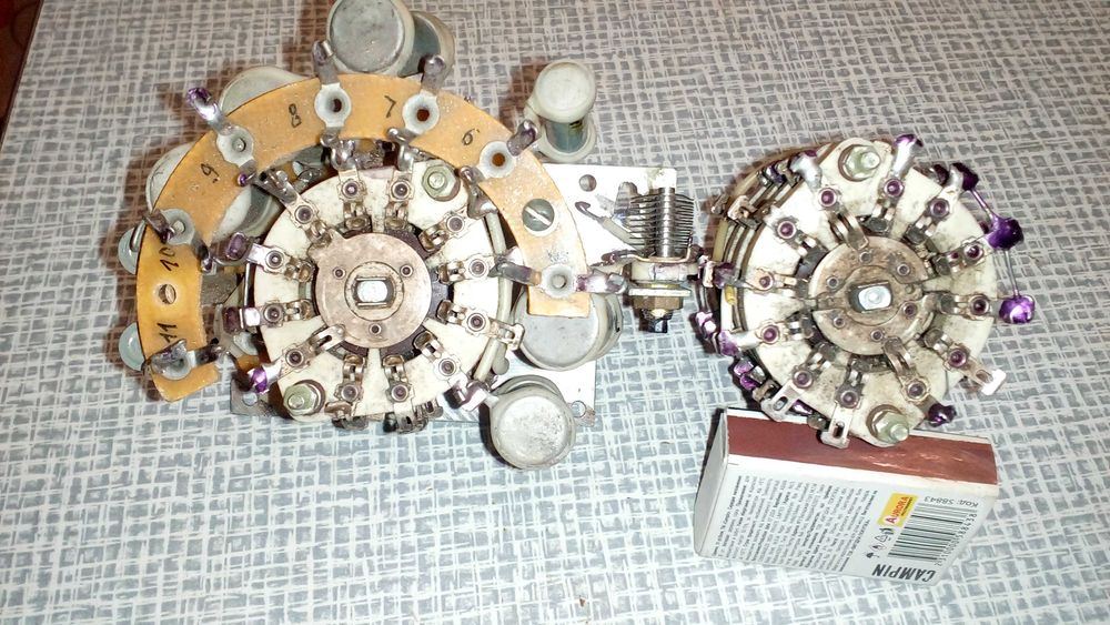 Галетный переключатель на керамике.