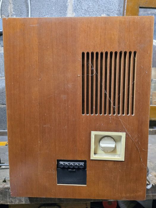 Stary telewizor lampowy Rekord 2 zabytkowy PRL