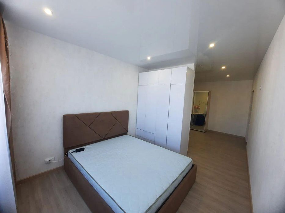 Продам 2-х кім. квартиру з ремонтом 53 Перлина на Таїрова (297-771)
